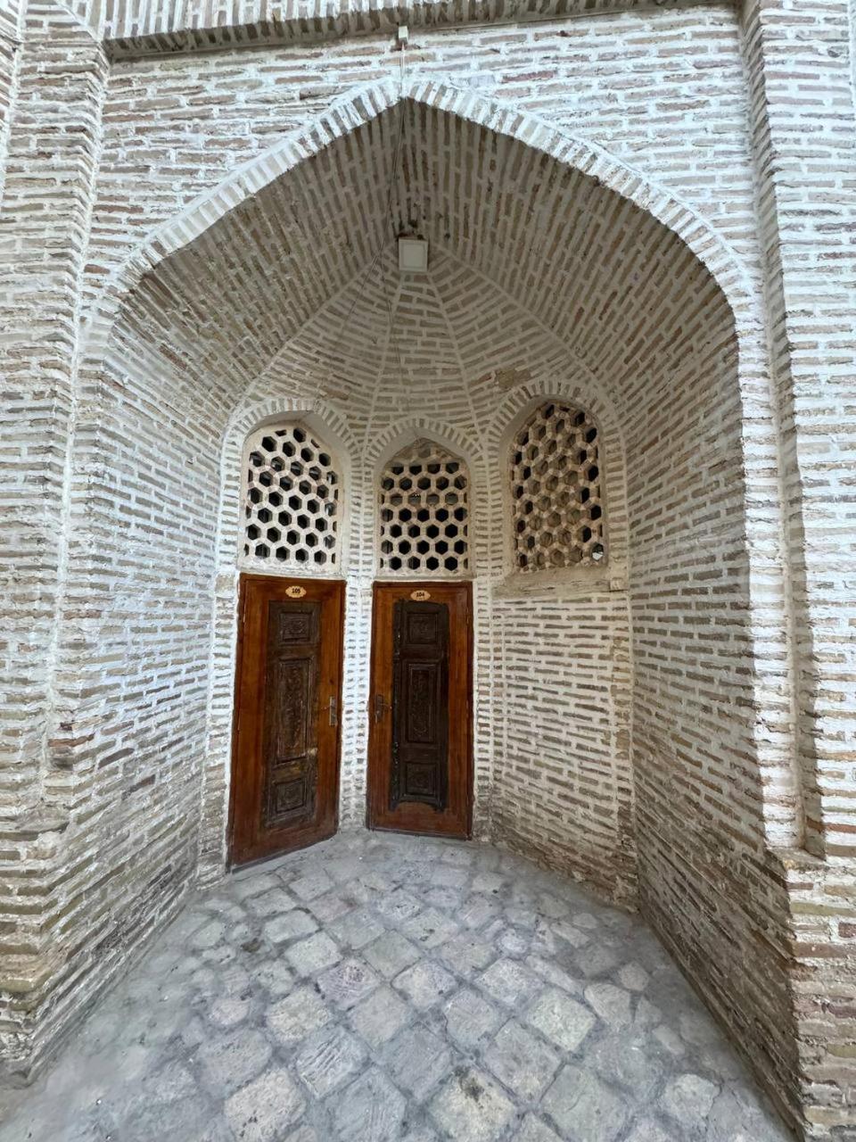 Ohun 18Th Century Caravansarai بخارى المظهر الخارجي الصورة