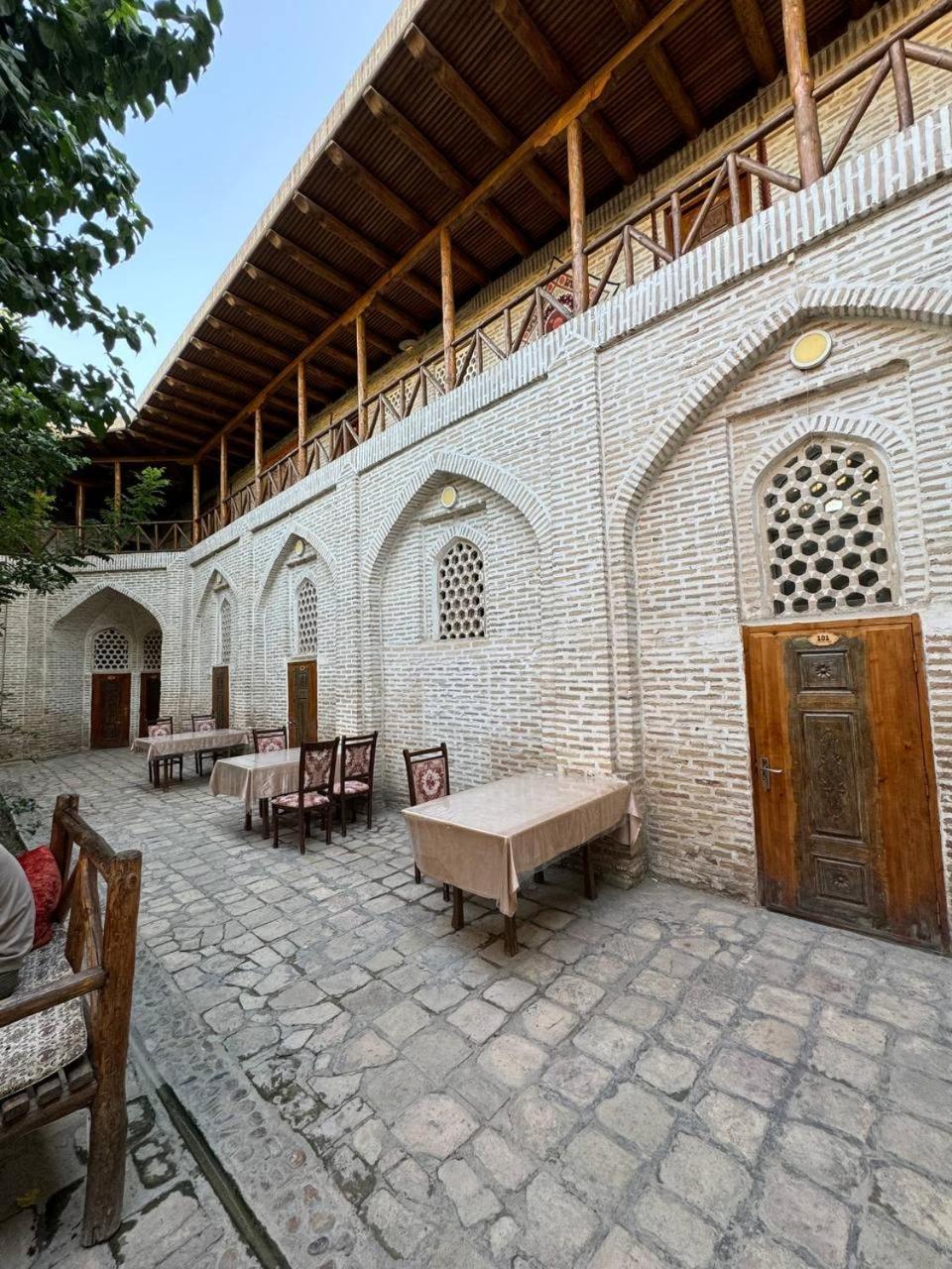 Ohun 18Th Century Caravansarai بخارى المظهر الخارجي الصورة