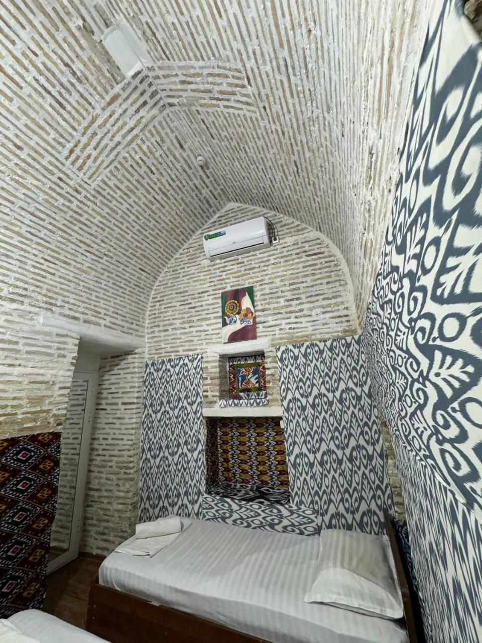 Ohun 18Th Century Caravansarai بخارى المظهر الخارجي الصورة