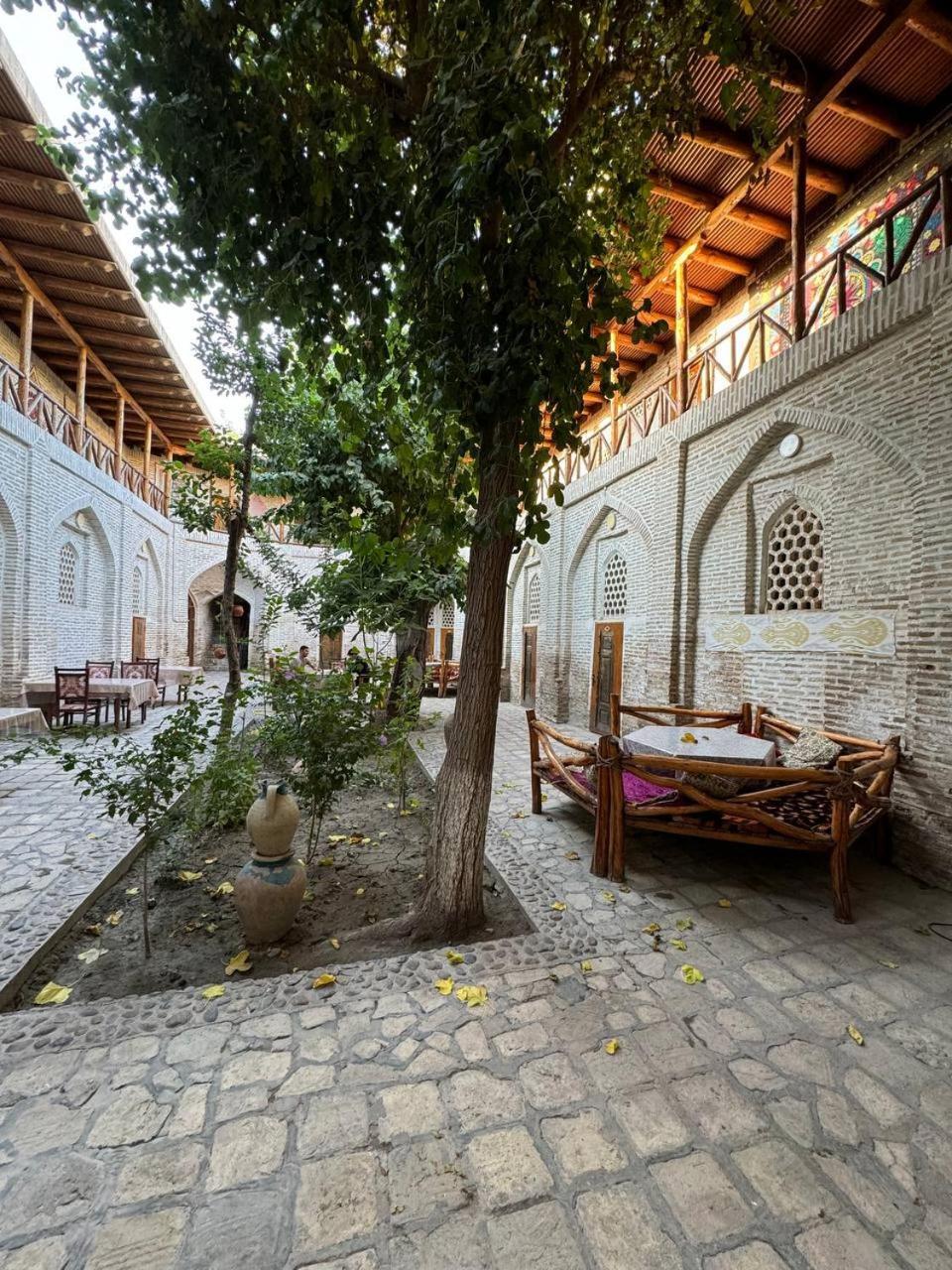 Ohun 18Th Century Caravansarai بخارى المظهر الخارجي الصورة