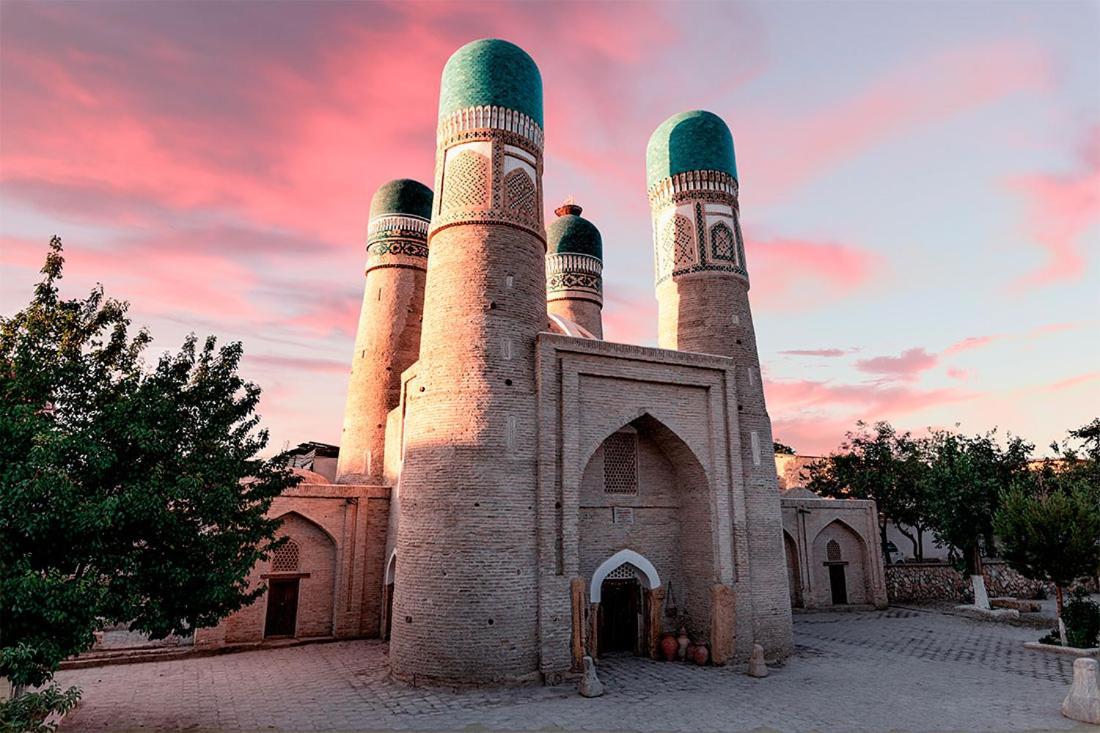 Ohun 18Th Century Caravansarai بخارى المظهر الخارجي الصورة