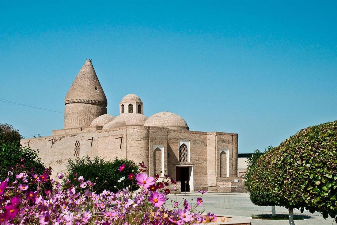 Ohun 18Th Century Caravansarai بخارى المظهر الخارجي الصورة