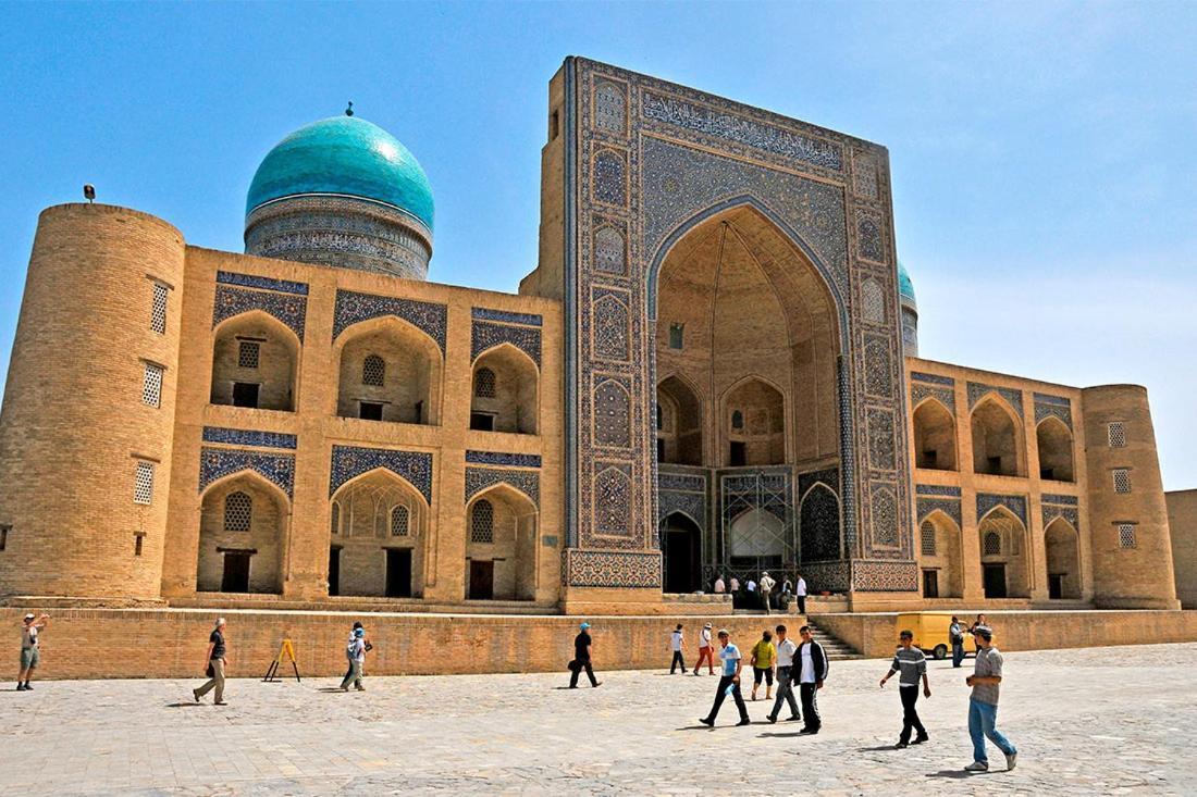 Ohun 18Th Century Caravansarai بخارى المظهر الخارجي الصورة